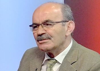Gumeni: Ja si u fshehën dhe kush i zhduku dosjet e errëta të ish-Sigurimit. Berisha në ‘papafingo’ dhe kush e ka në dorë fatin e Metës