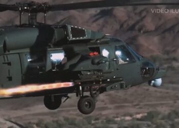Ministria e Mbrojtjes: Dy helikopterë ushtarakë do të fluturojnë nesër mbi sheshin ‘Skënderbej’…!