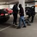Shkëmbim droge në parkingun e qendrës tregtare, policia prangos 4 persona në Tiranë