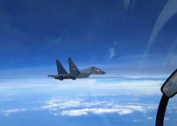 Dërgon mbi 30 avionë luftarakë luftanije drejt Tajvanit, Kina shton presionin ushtarak ndaj ishullit