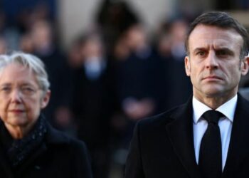 Kryeministrja e Francës jep dorëheqjen, Macron pritet të emërojë qeverisjen e re