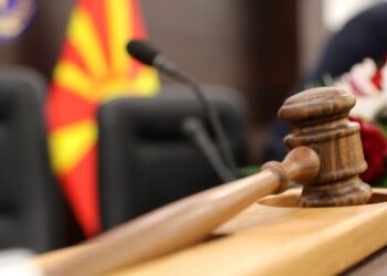 Denoncimi/ Raporti për Maqedoninë e Veriut: Dhjetëra zyrtarë të dyshuar për korrupsion nuk po ndiqen nga gjyqësori