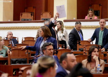 Sesioni i 84 votave, ftesa surprizë e PS për çdo opozitar: Kompromisi nuk është mëkat…