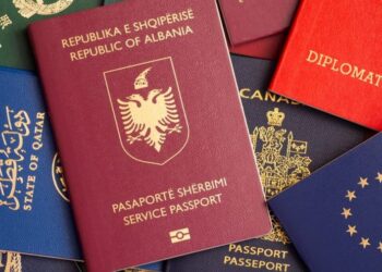 Lista/ Pasaportat më të fuqishme dhe më të “pavlefshme” në botë, ku renditet Shqipëria