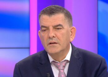 “Ç’punë ka Berisha me pronat?”, shpërthen avokati: Ai kafshë duhet të përgjigjet për vrasjet e ’97-ës dhe të 21 Janarit