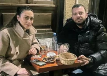 Emri/ Rënia e skelës në Tiranë, mes të plagosurve, bashkëshortja e ish-futbollistit dhe trajnerit të njohur