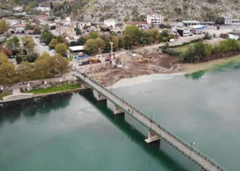 FOTO / Shkodra me mole turistike, projekti që rikthen lundrimin në Bunë