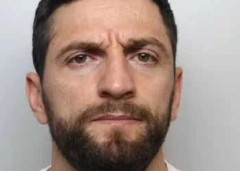 Emrat/ Nga kopshtarët te ‘shefi i madh’, policia britanike çmonton rrjetin e fermave të kanabisit: Kush janë shqiptarët e dënuar