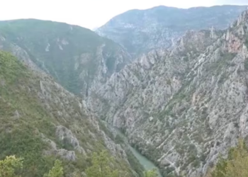 Gjykata Kushtetuese mban seancën përmbyllëse për çështjen e Skavicës. Ankimuesit: Kemi nxjerrë Skënderbeun nga…!