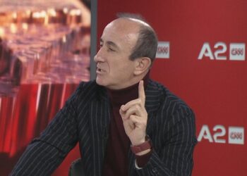 ‘Berisha e Bardhi t’i thërrasin mendjes’/ Sula: Nëse opozita s’korrigjohet, Rama në 2025 fiton me 3 shifra. S’mund të vazhdohet më me flakadanë