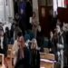 VIDEO/ Momenti i sulmit me armë brenda kishës në Turqi