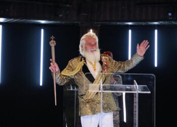 “Torturë, dashuri, çmenduri pa cak !”