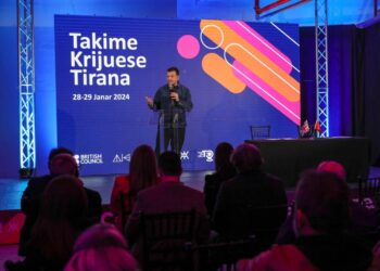 Ekonomia Kreative bën bashkë profesionistë nga Shqipëria dhe Mbretëria e Bashkuar, Veliaj: Çështje kohe që Tirana të jetë edhe qyteti i punëve dixhitale të së ardhmes”