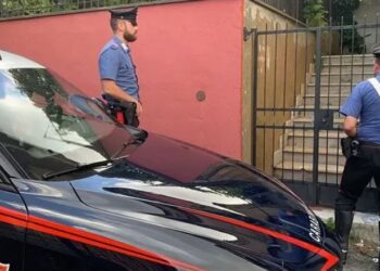 Emri/ Akuzohet se organizoi vrasjen e burrit të motrës, ekstradohet nga Shqipëria në Itali 30-vjeçari shqiptar