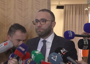 A ka vend për Bashën në “opozitën e bashkuar”? Gazment Bardhi jep përgjigjen…