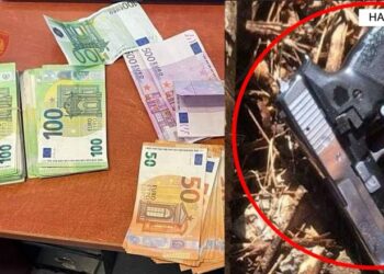 Iku me shpejtësi për të mos u kontrolluar, 72-vjeçari kapet me armë e 17 mijë euro