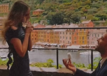 VIDEOLAJM/ Djali i Jozefina Topallit i ulet në gjunjë, propozon për martesë partneren e tij