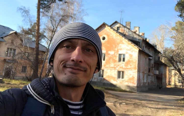 Ndërron jetë një tjetër kritik i Putinit, u bë i famshëm për imazhet e jetës së përditshme në Rusi