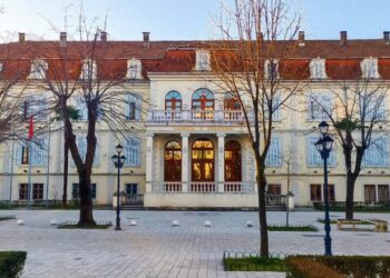 “Shfryhet” bashkia e Shkodrës, shkarkohen disa punonjës: Merrnin rrogë pa punuar