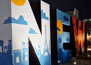 “7 QIEJT”, ja simbolika e pamjes së re të Monumentit të Pavarësisë së Kosovës, “NEWBORN”