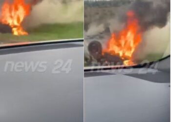 VIDEO/ Aksident i frikshëm në Belsh, makina shpërthen në flakë pas daljes nga rruga, plagosen nëna me dy fëmijët