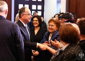 Kremtohet 104-vjetori i Tiranës Kryeqytet, Presidenca hap dyert për herë të parë për qytetarët