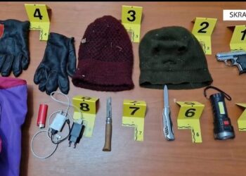 I maskuar dhe me armë, 35-vjeçari në Skrapar kërcënon te renë për t’i vjedhur telefonin