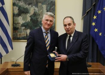 Gjekmarkaj në Parlamentin grek, takim me homologun: E sqarova për Belerin dhe arrestimin e Berishës