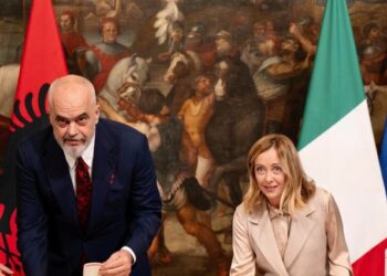 Senati miratoi marrëveshjen për emigrantët, CEI: Para të hedhura në det; Reagon Tajani: Blinken ishte aty…