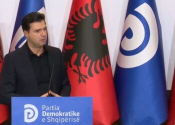 ‘Hipokrizi”/ Sherri te ‘Zgjedhorja’, Basha ‘thumbon’ deputetët e Berishës: Janë në një mendje me Ramën, po e ndihmojnë atë për bllokimin