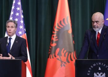 Vizita/ Sekretari amerikan i Shtetit Blinken në Tiranë, konferenca e plotë me kryeministrin Rama: Ja mesazhet…!