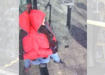 Grabitet një dyqan celularësh në “Myslym Shyri”, policia: 5000 euro për atë që gjen autorin