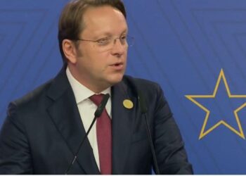 Nga interneti falas, tek korsia e gjelbër, Varhley zbardh diskutimet në samit