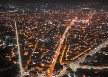 VIDEO/ Mbrëmje në Shkodër, xhiro me dron në ‘djepin e kulturës’