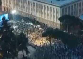VIDEO NGA DRONI! Kjo është pjesëmarrja teksa protesta e Rithemelimit ka nisur