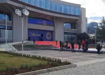 Zelensky për herë të parë në Tiranë, kush janë liderët që do marrin pjesë në samit