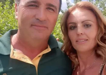 “I kërkova ndarje, hoqi lekët nga banka”/ Amaneti i shqiptares për djalin para se të vetëvritej: Mos e le babin me grua tjetër në shtëpi, është djersa ime…!