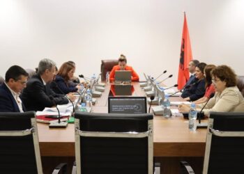 Shtohet numri/ Pas Magjistraturës, edhe KLGJ ndryshon kriterin e mesatares për ndihmësit ligjorë
