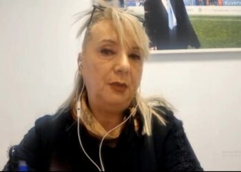 Anëtarja e kryesisë së Foltores kërcënon me trazira: Nesër do jetë protestë, jo sfilatë mode! Duhet të hidhen gurë ndaj kryeministrisë