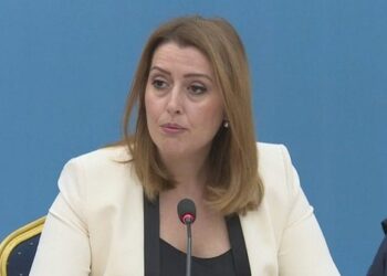 “Sterilizimi”/ Ministrja Ogerta Manastirliu paraqitet në SPAK