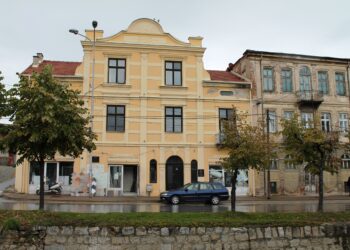 Shtohet një tjetër festë zyrtare/ Parlamenti do votojë 22 nëntorin si ‘Dita e Alfabetit’