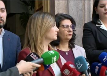 Tatimi për profesionet e lira, opozita dorëzon padi në GJK, Tabaku: Gjykata të ngrihet në nivelin që i takon