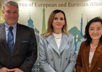 Tabaku vizitë në Uashington, takon Gabriel Escobar dhe Yuri Kim
