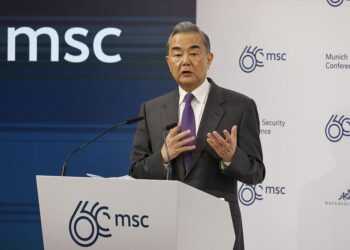 Wang Yi: Kina mbetet një shtyllë stabiliteti në një botë të trazuar