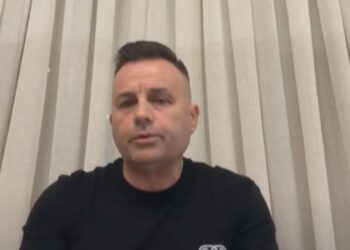 Kryebashkiaku i Poliçanit: Gati të prodhojmë fishekë, mortaja e predha kundërajrore për Ukrainën