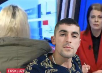 “Kush janë dashnorët e mi?”/ Nusja që u mbajt izoluar nga burri përballet me vjehrrën