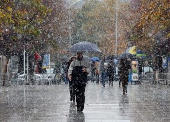 Vranësira dhe reshje shiu me stuhi të izoluara në veriperëndim, temperaturat do jenë në rënie