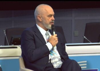 Rama: Parlamenti Europian të na lejojë në seancat plenare, por pa të drejtë vote