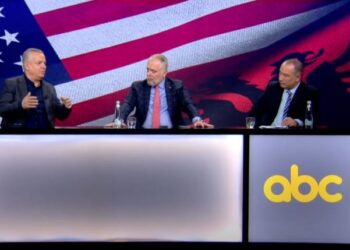 Blinken injoron “krerët” e opozitës, eksperti i marrëdhënieve ndërkombëtare: Berisha dhe Basha, cikël i mbyllur