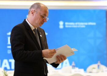 Pas Indisë drejt Gjenevës, ministri Hasani niset për takimin e Këshillit të të Drejtave të Njeriut